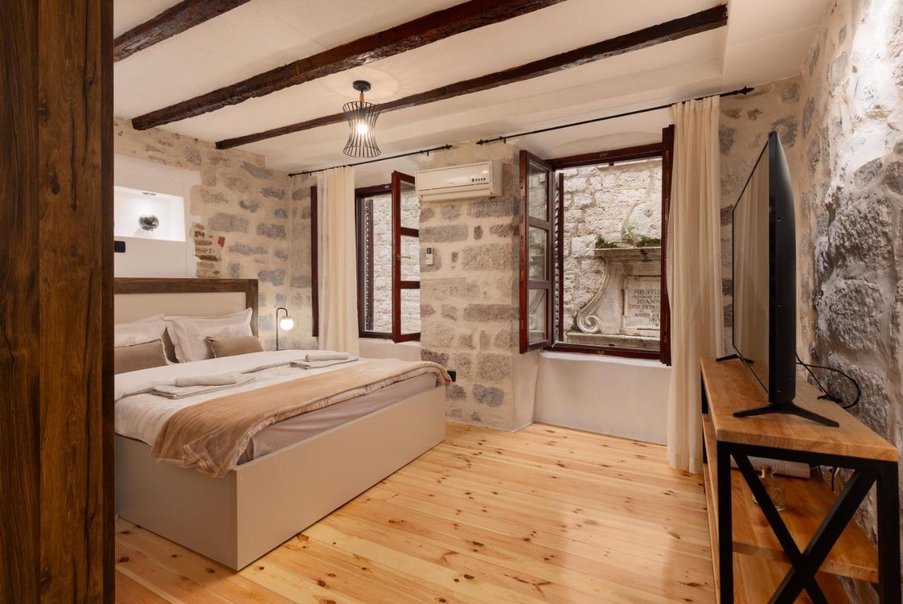 Quince&Sparkle Apartments Old Town Kotor Eksteriør bilde