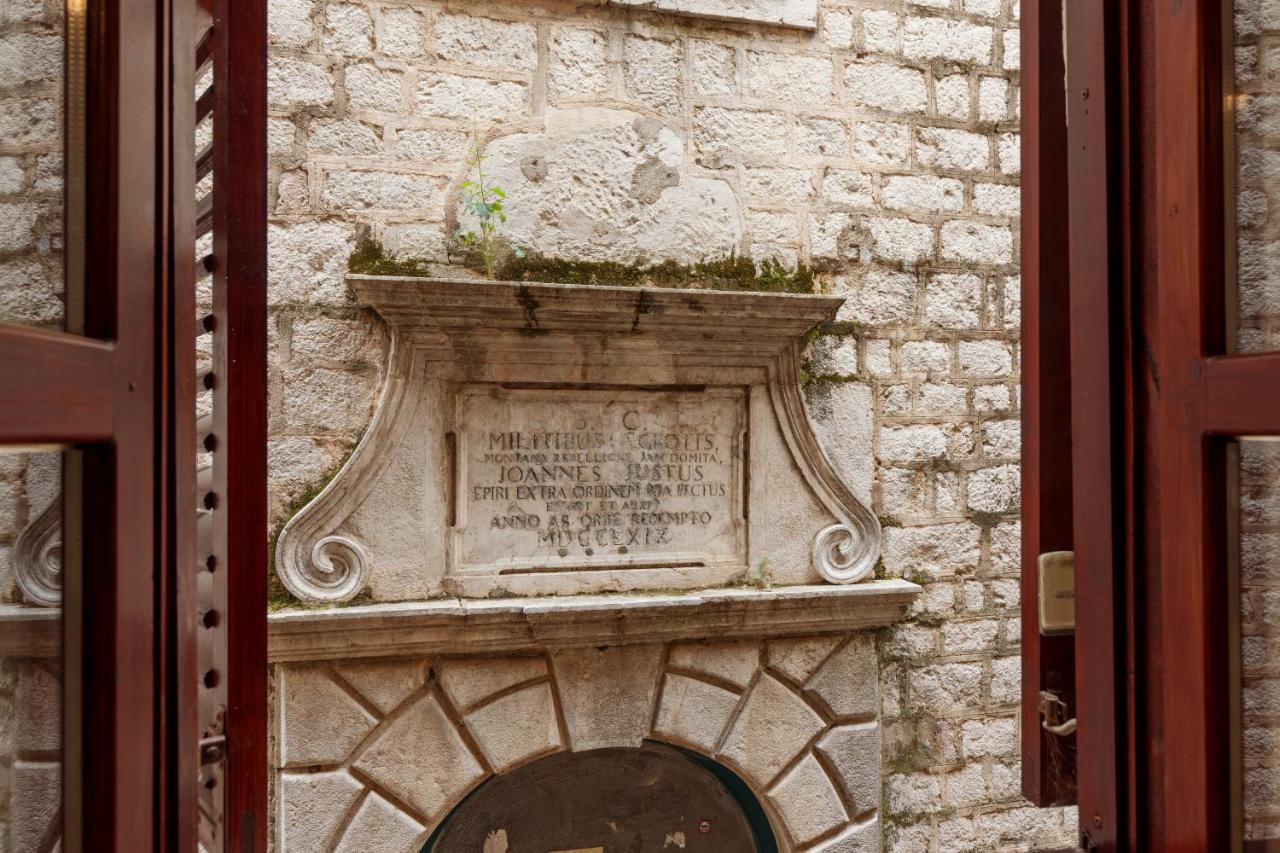 Quince&Sparkle Apartments Old Town Kotor Eksteriør bilde